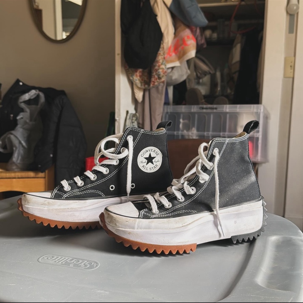 Black Converse Run Star Hike